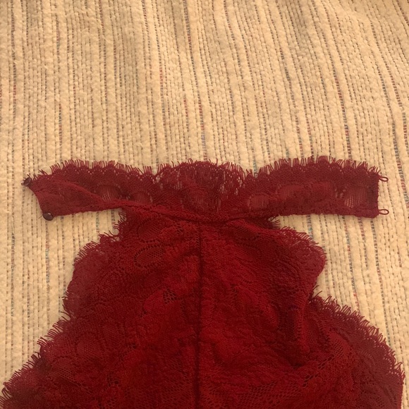 Free people dress, color maroon, and size small, - Picture 2 of 4